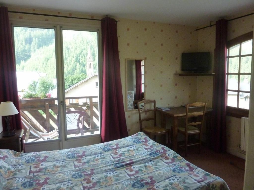 Hotel Les Agneaux Villar-dʼArène Zimmer foto